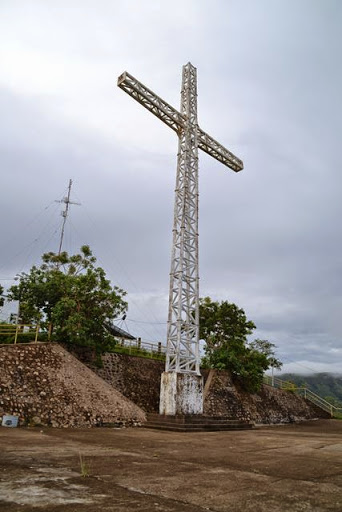 タプヤス山　－　十字架