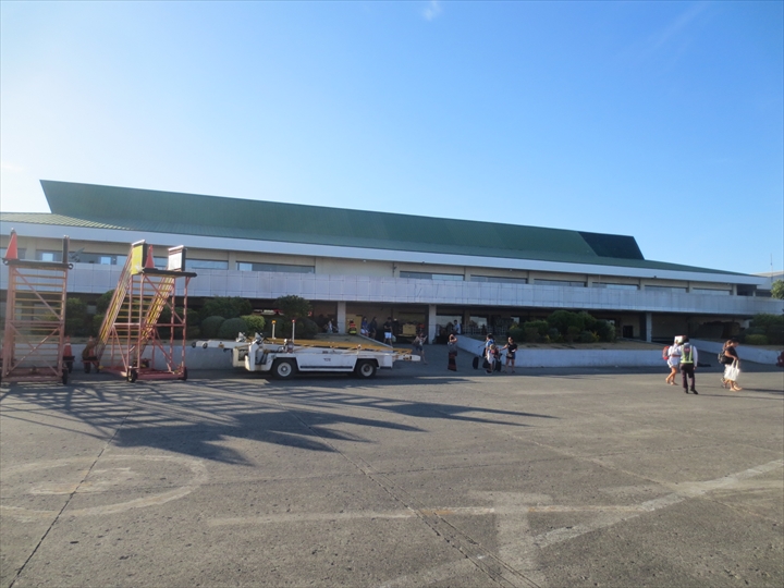 ボラカイからカリボへ － カリボ国際空港