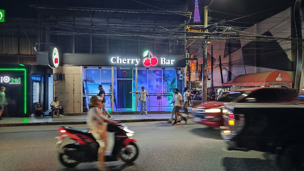 2025年11月のアンヘレス滞在記 コリアンバー