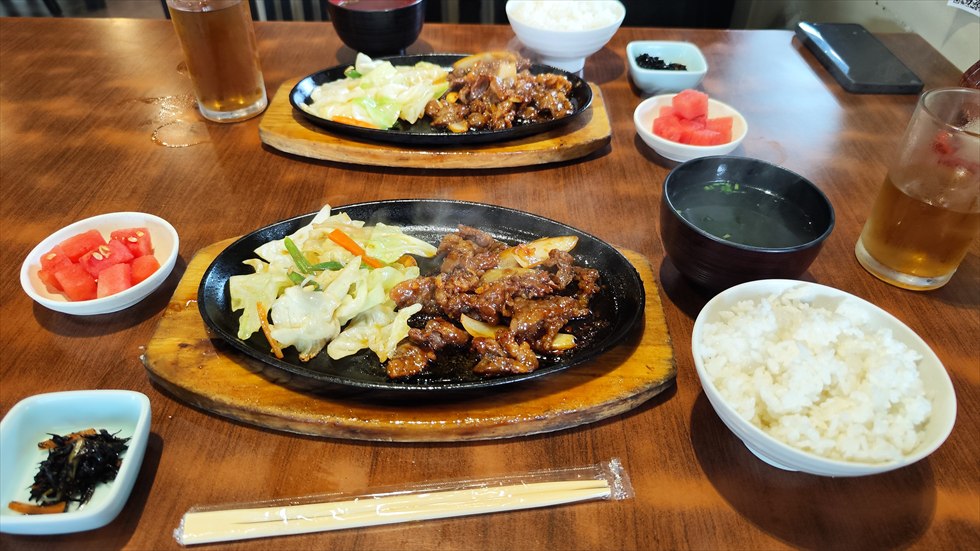 アンヘレスで飲み食いした話 ゆふいん 平日ランチ ビーフ スタミナ焼き