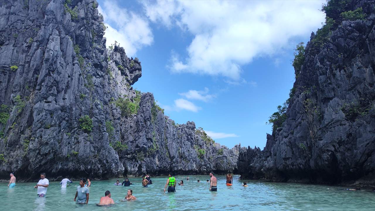 エルニドのアイランドホッピングについて（島のビーチ２）