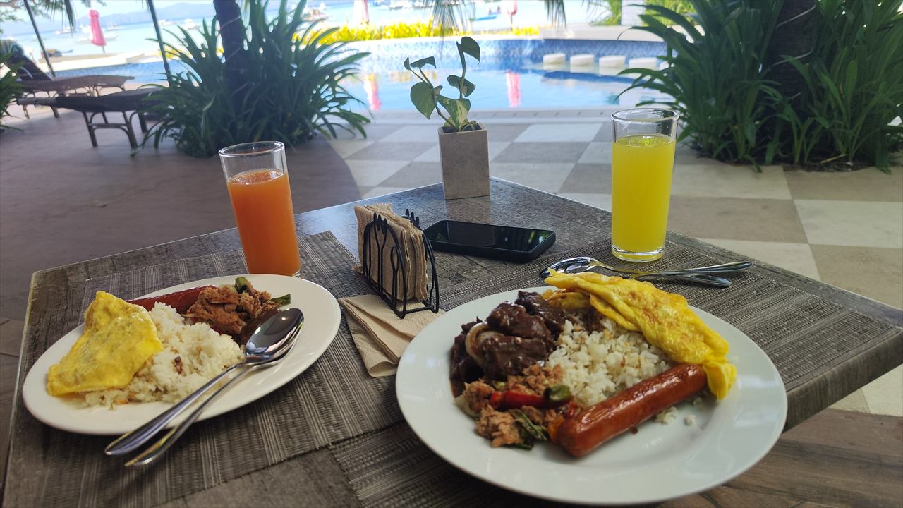 エルニド旅行　無料のブレックファスト