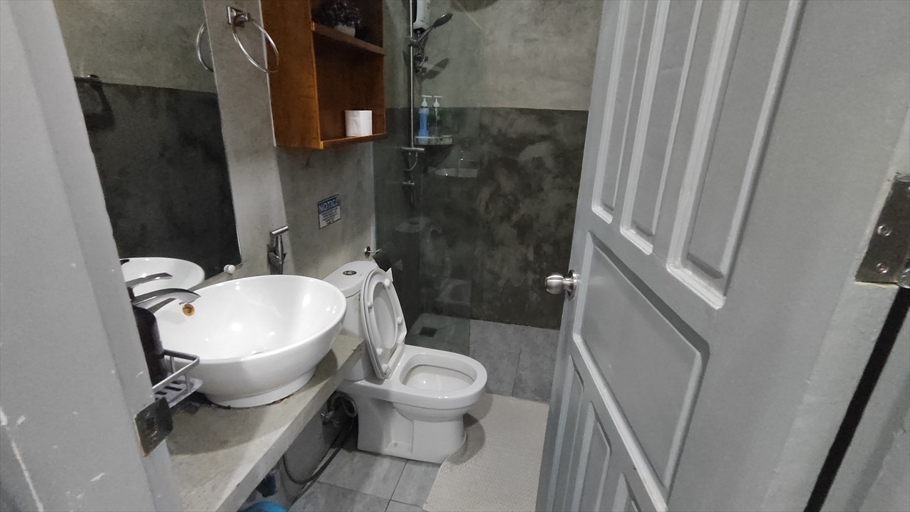 ザ・ビーチハウス エル二ド（トイレ・シャワー）