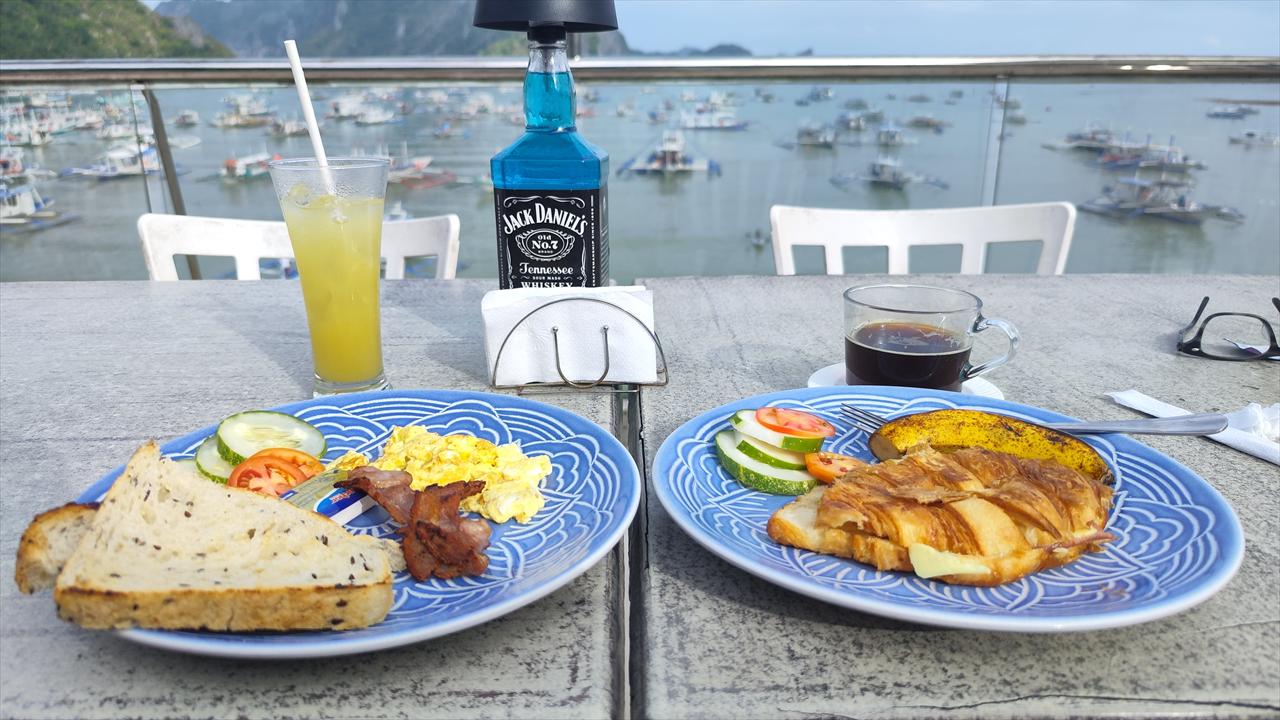 ザ・ビーチハウス エル二ド（朝食１）